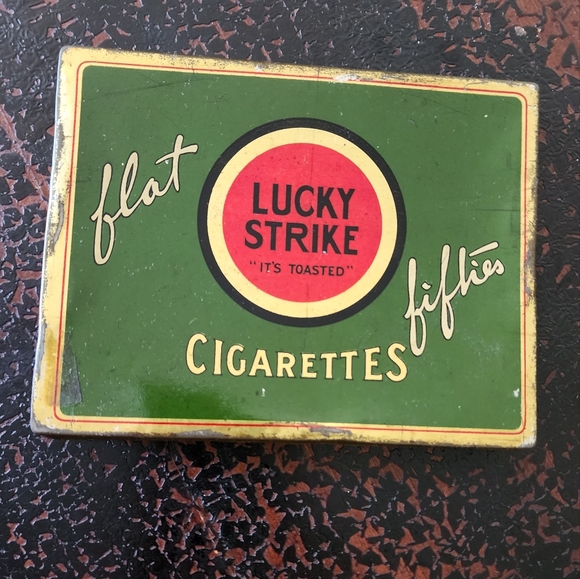 Vintage lucky strike tin - Picture 1 of 6
